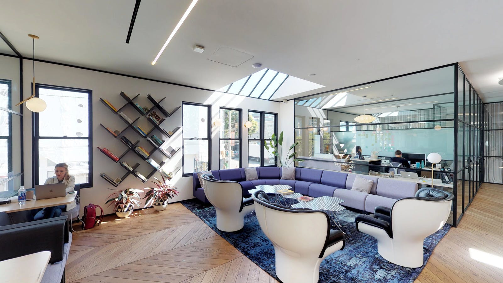 Chic and stylish open coworking and meeting space